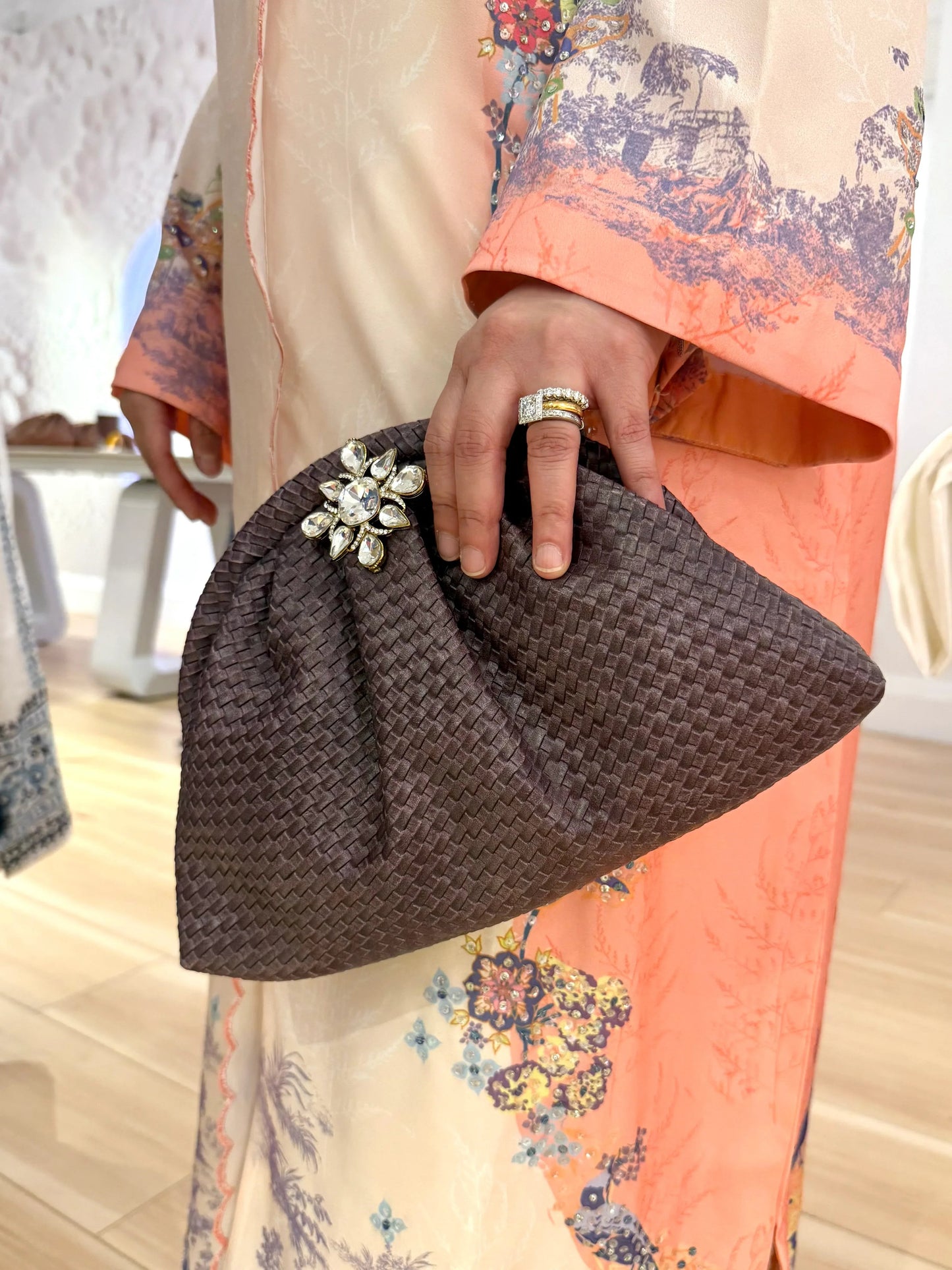 The Eclipse Weave Clutch