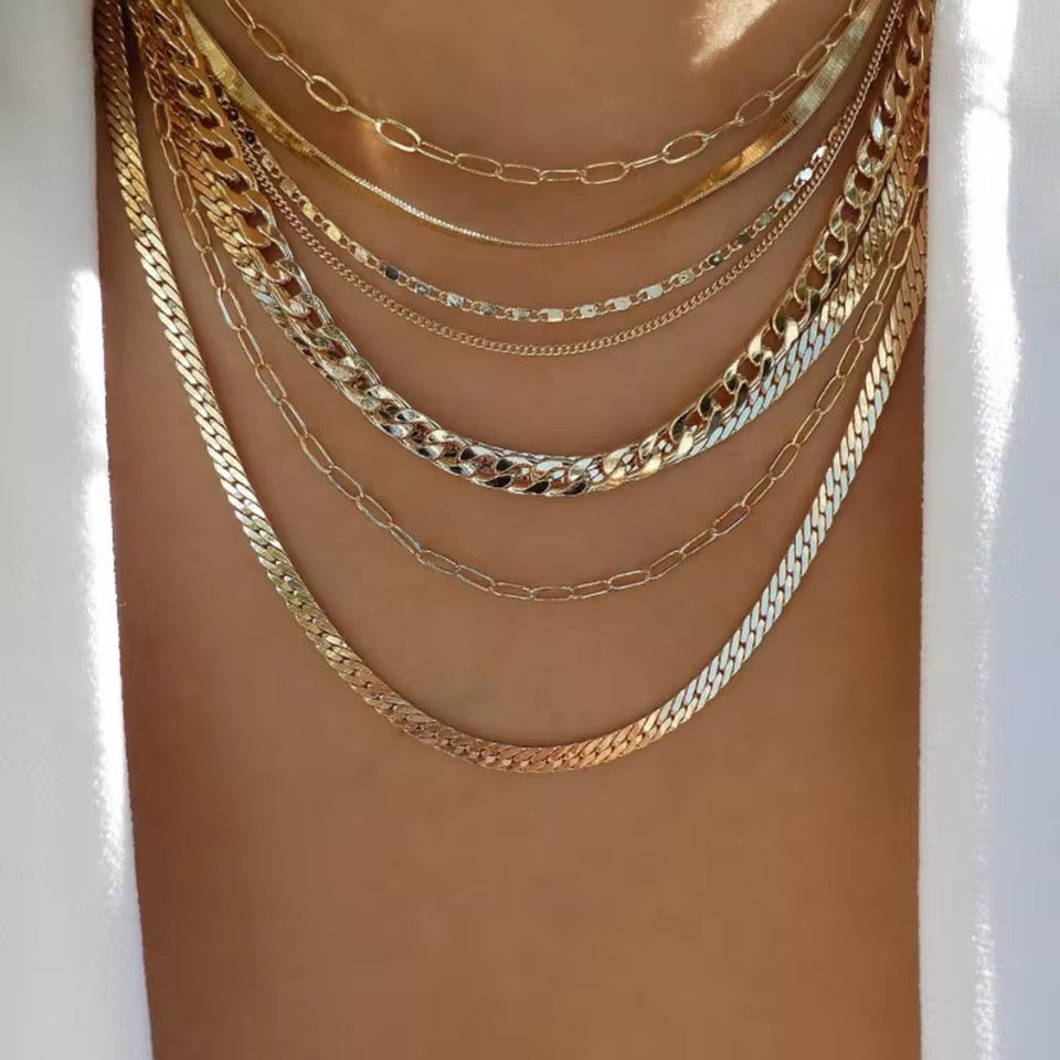 Babe Necklace