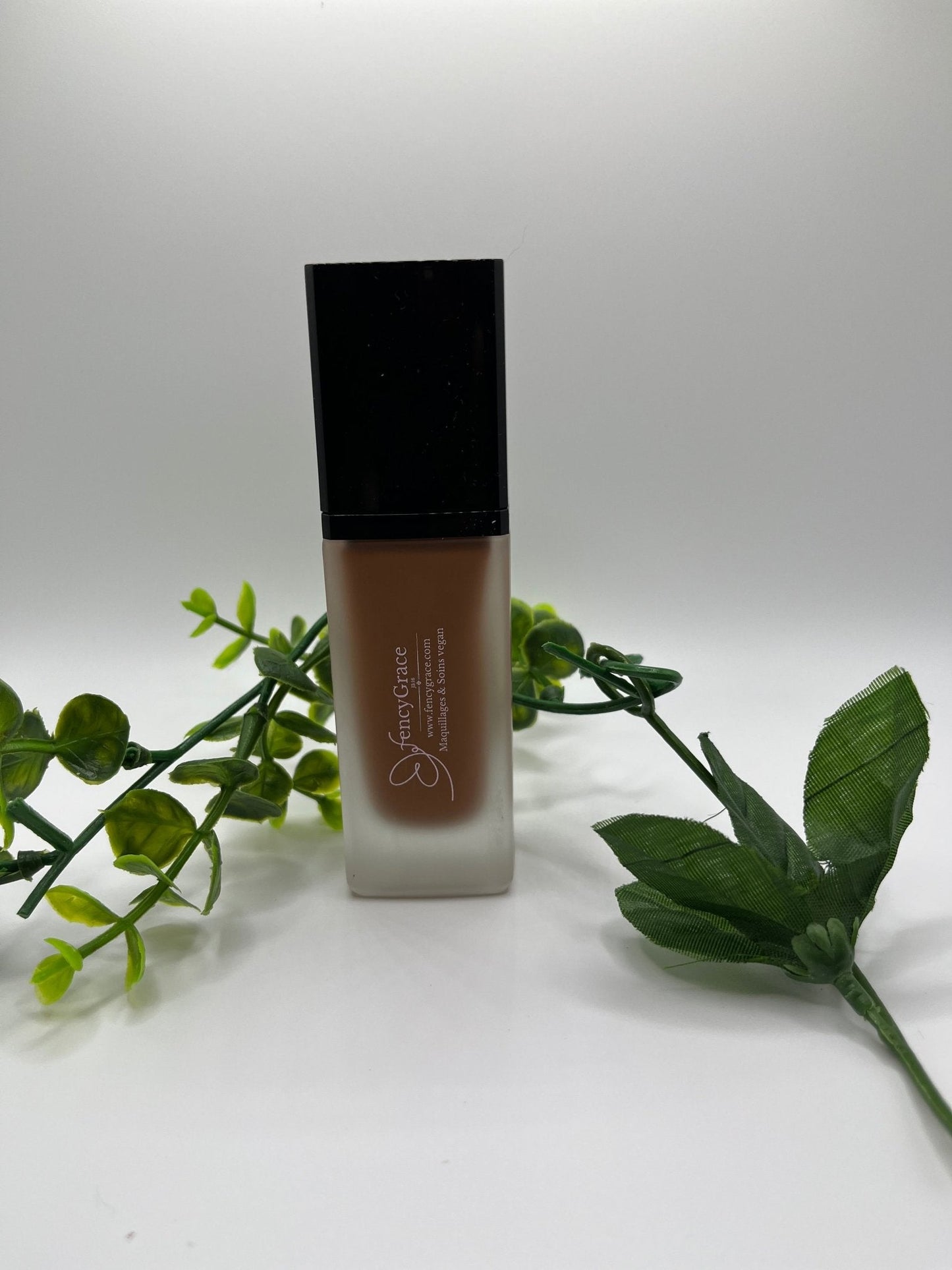 Fond de teint vegan hydratant FencyGrace - Miriam 101